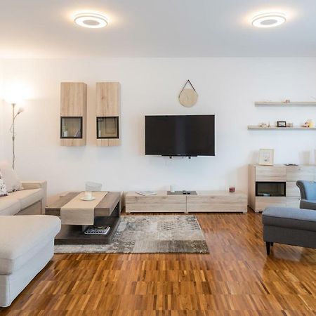 Spacious 2Bdr Apartment - Free Parking Zagrzeb Zewnętrze zdjęcie